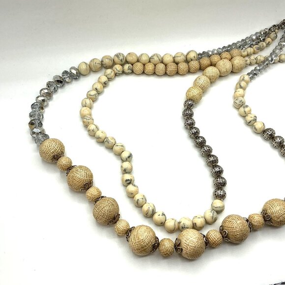 Layered Mixed Bead Necklace With Beige and Silver Tones Adjustable Clasp - Picture 3 of 8